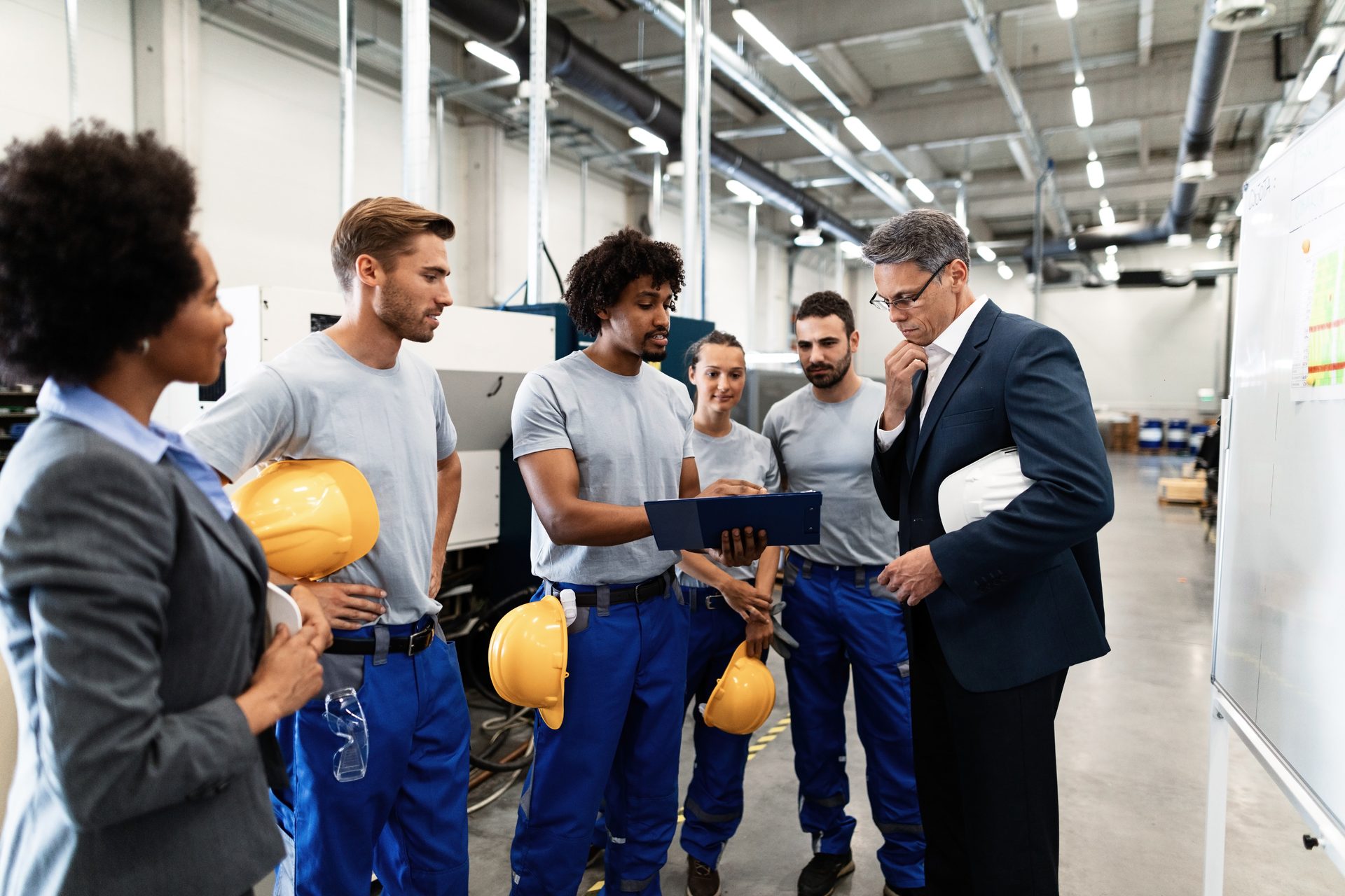 Maintenance team safety briefing
